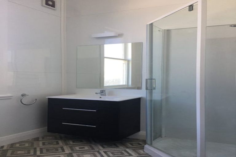 Photo of property in 13 Myrtle Crescent, Mount Cook, Wellington, 6021