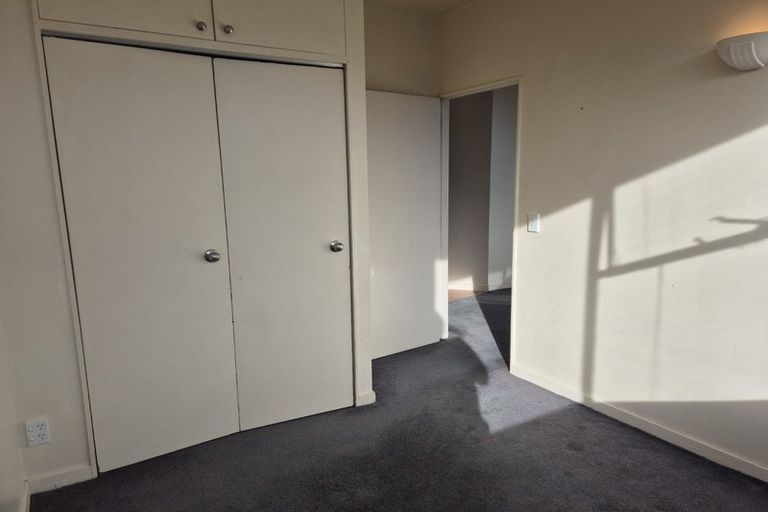 Photo of property in Terrace Tower Apartments, 13d/126 The Terrace, Wellington Central, Wellington, 6011