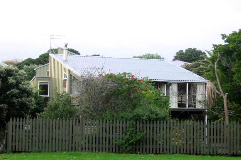 Photo of property in 54 Manly Street, Paraparaumu Beach, Paraparaumu, 5032