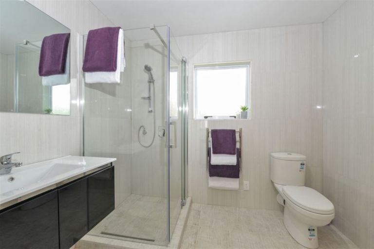 Photo of property in 50 Riserra Drive, Ranui, Auckland, 0612