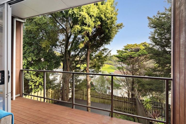 Photo of property in 76c Edmonton Road, Henderson, Auckland, 0612