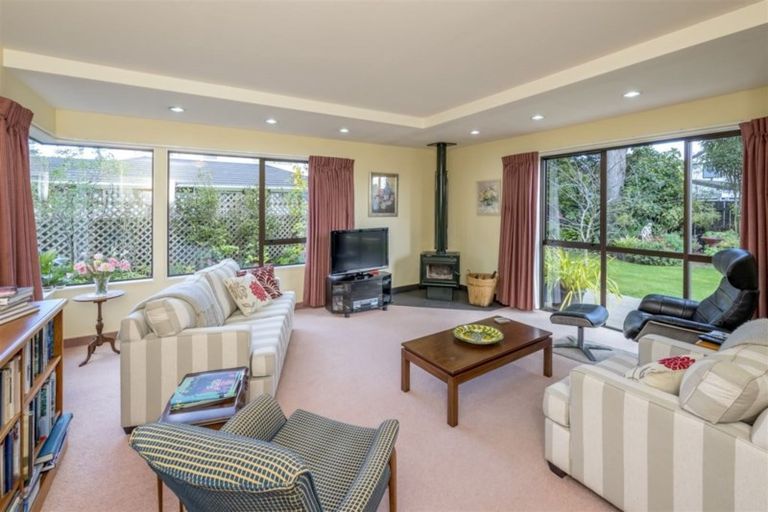 Photo of property in 3 Titoki Place, Levin, 5510