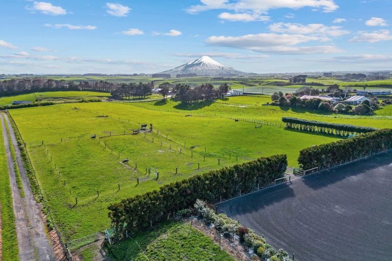 Photo of property in 295 Turuturu Road, Hawera, 4674