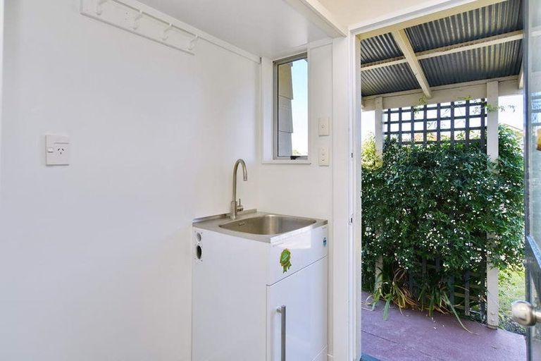 Photo of property in 69 Kowhai Avenue, Rangiora, 7400