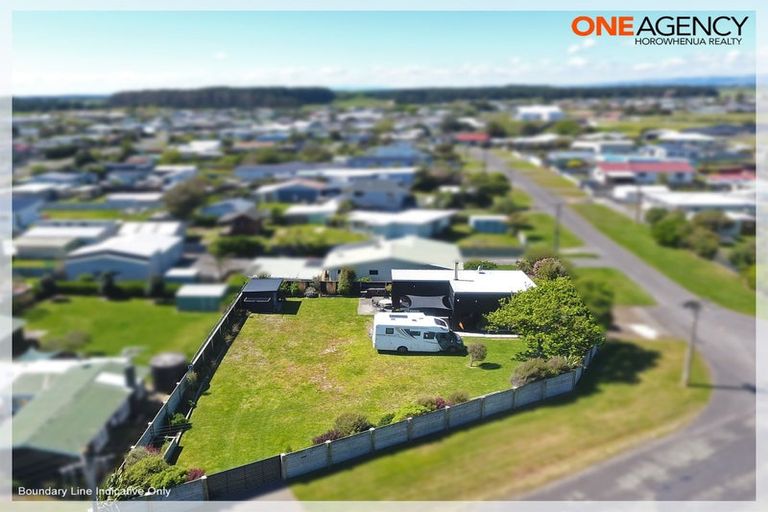 Photo of property in 29 Shortt Street, Foxton Beach, Foxton, 4815