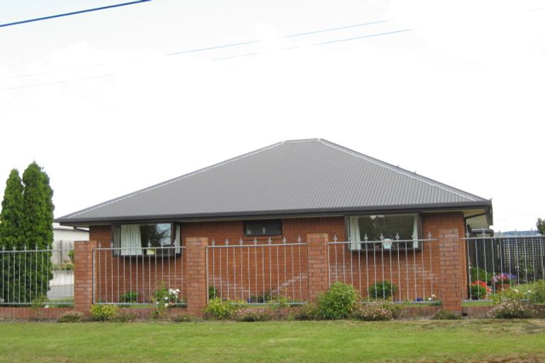 Photo of property in 472a Linwood Avenue, Woolston, Christchurch, 8062