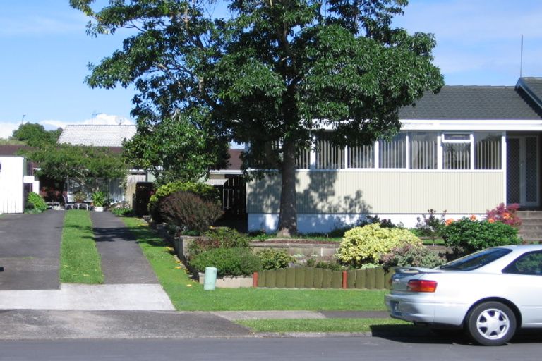 Photo of property in 1/6 Hemsway Place, Sunnyhills, Auckland, 2010