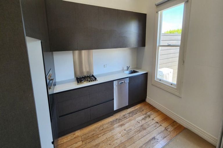 Photo of property in 77 Eliot Street, New Plymouth, 4310