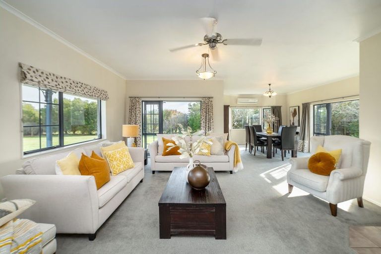 Photo of property in 15 Campbell Drive, Martinborough, 5711