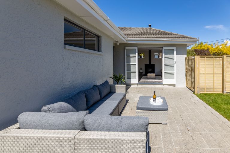 Photo of property in 44 Cutts Road, Russley, Christchurch, 8042