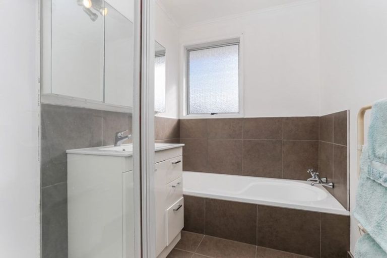 Photo of property in 14 Sunburst Lane, Torbay, Auckland, 0630