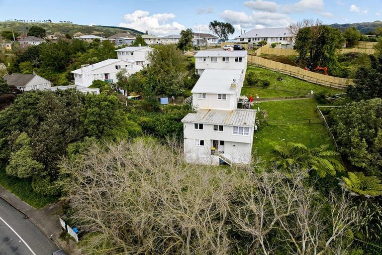 Photo of property in 148-152 Champion Street, Cannons Creek, Porirua, 5024