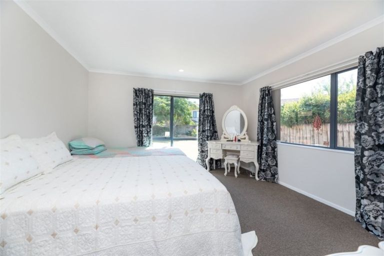 Photo of property in 22 Jaylo Place, Mangere, Auckland, 2022