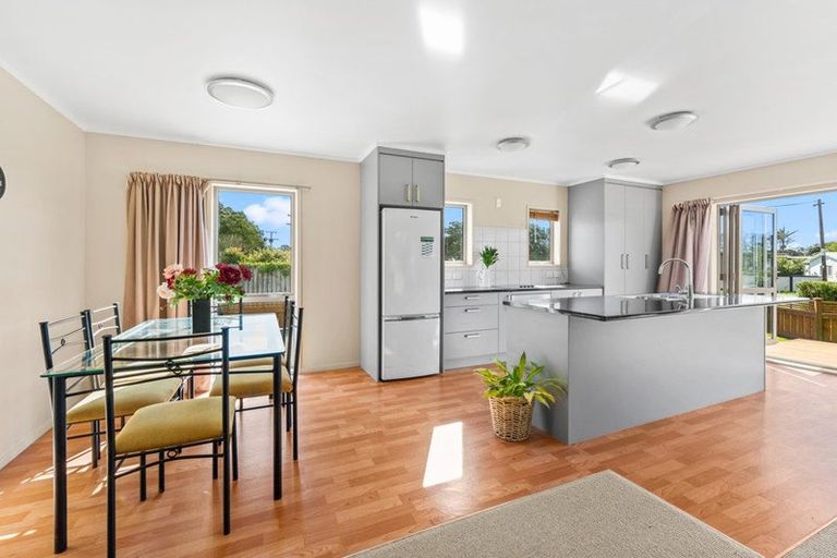 Photo of property in 844 Cove Road, Waipu, 0582