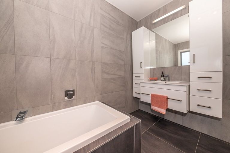 Photo of property in 30a Brougham Street, Westport, 7825