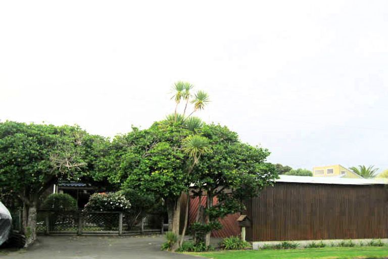 Photo of property in 58 Manly Street, Paraparaumu Beach, Paraparaumu, 5032