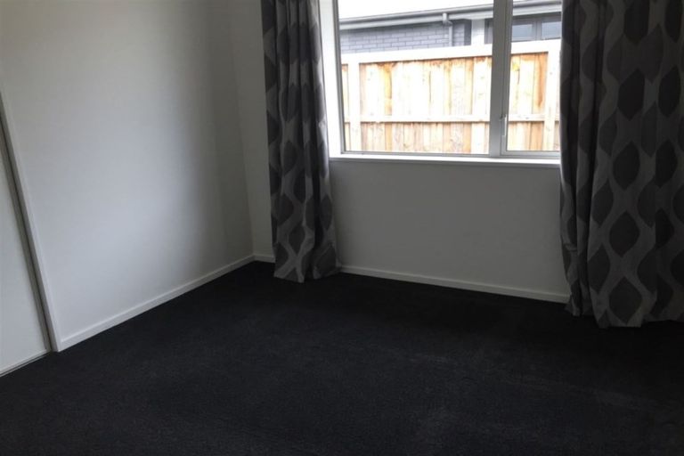 Photo of property in 10 Atap Place, Northwood, Christchurch, 8051