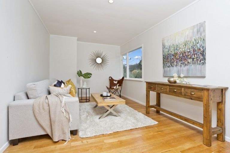 Photo of property in 1/97 Eskdale Road, Birkdale, Auckland, 0626