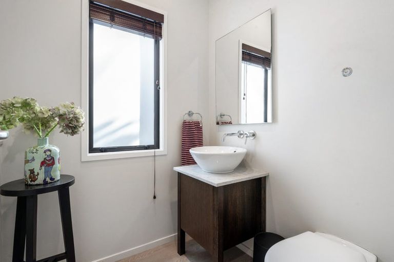 Photo of property in 23a Peter Terrace, Castor Bay, Auckland, 0620