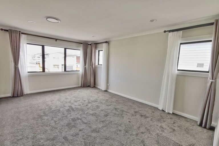 Photo of property in 34 Myland Drive, Hobsonville, Auckland, 0616