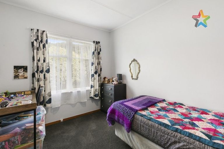 Photo of property in 32 Karaka Street, Wainuiomata, Lower Hutt, 5014