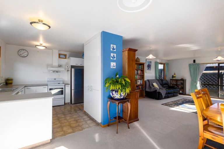 Photo of property in 165 Prestons Road, Redwood, Christchurch, 8051