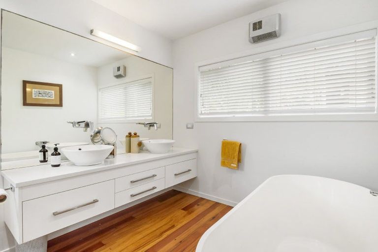 Photo of property in 3 Arthur Crescent, Hauraki, Auckland, 0622