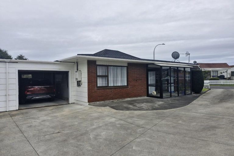 Photo of property in 10 Kapui Place, Waitara, 4320