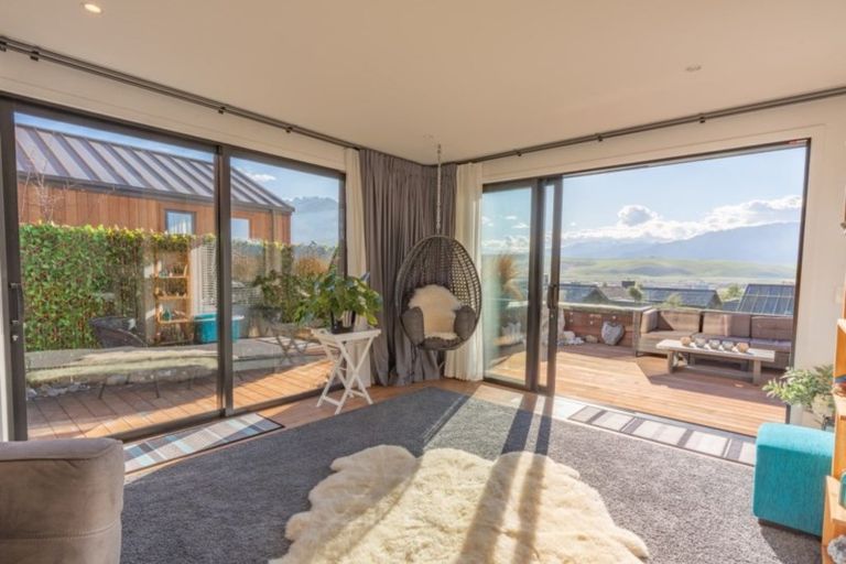 Photo of property in 27 Rannoch Drive, Jacks Point, Queenstown, 9371