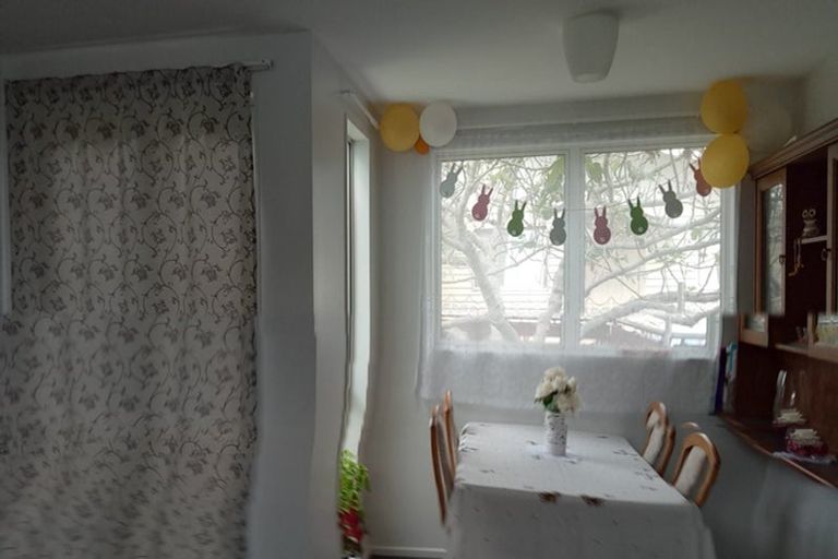Photo of property in 44a Waverley Avenue, Glenfield, Auckland, 0629