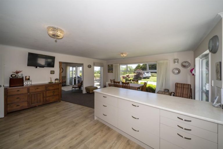 Photo of property in 242b Turuturu Road, Hawera, 4674