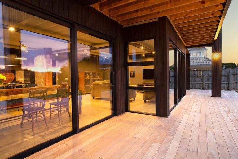 Photo of property in 123 Manly Street, Paraparaumu Beach, Paraparaumu, 5032