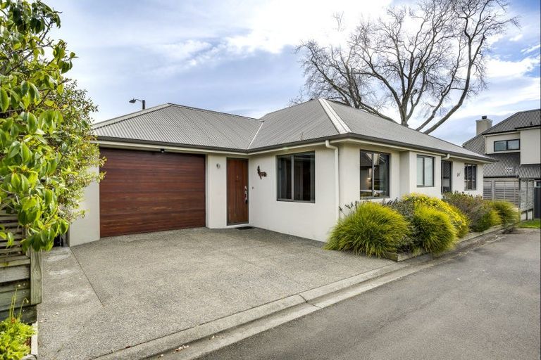 Photo of property in 2 Ranmore Lane, Havelock North, 4130