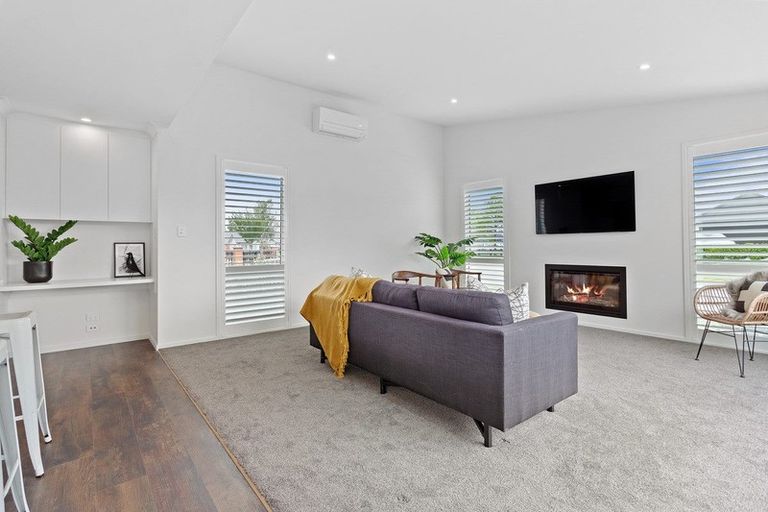 Photo of property in 9 Pembrook Close, Rangiora, 7400