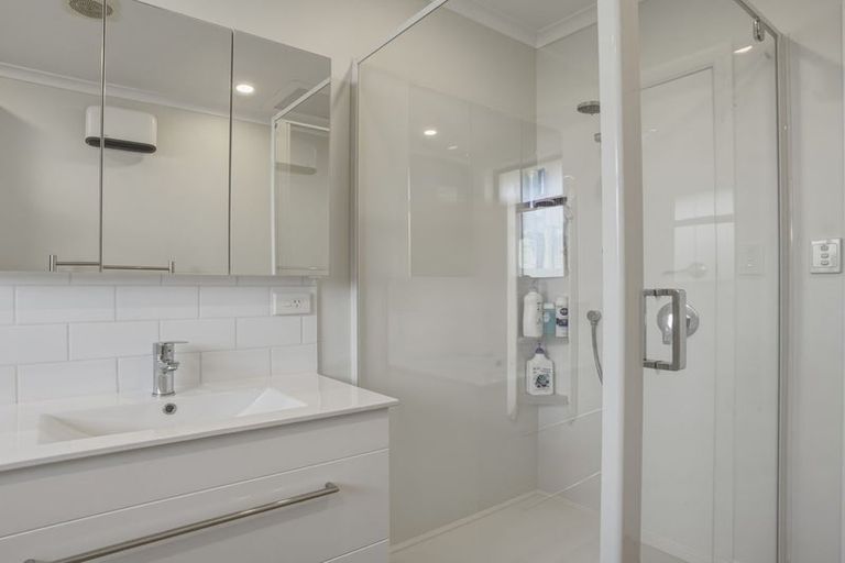 Photo of property in 43 Stamford Street, Balclutha, 9230