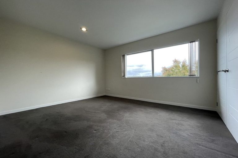 Photo of property in 13 Pin Oak Drive, Schnapper Rock, Auckland, 0632