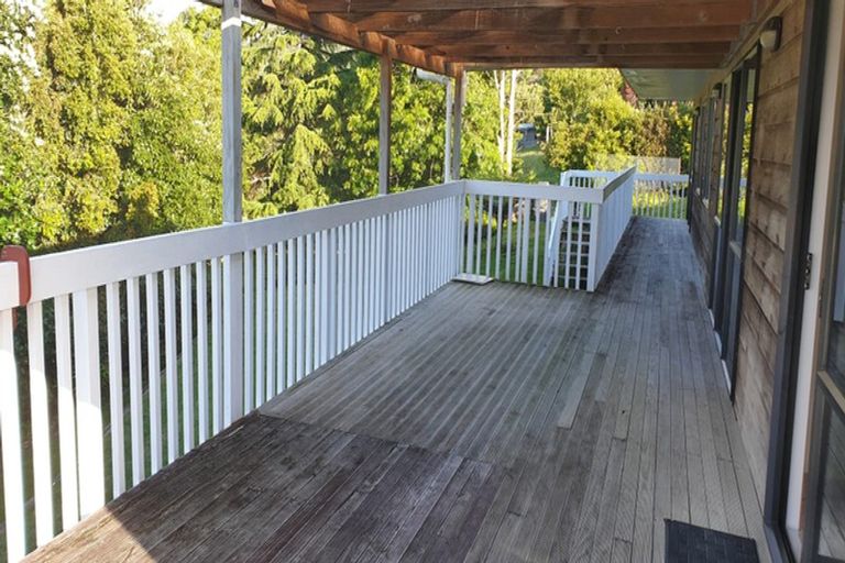 Photo of property in 150 Kaipara Road, Papakura, 2582