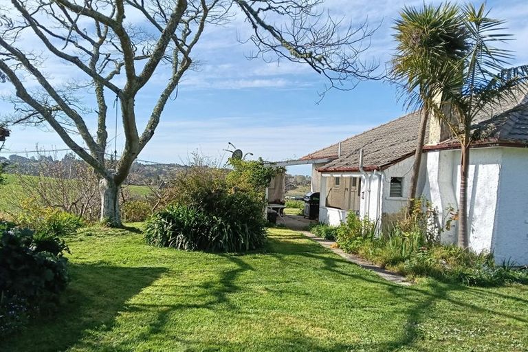 Photo of property in 16 Mamaku Road, Tasman, Upper Moutere, 7173