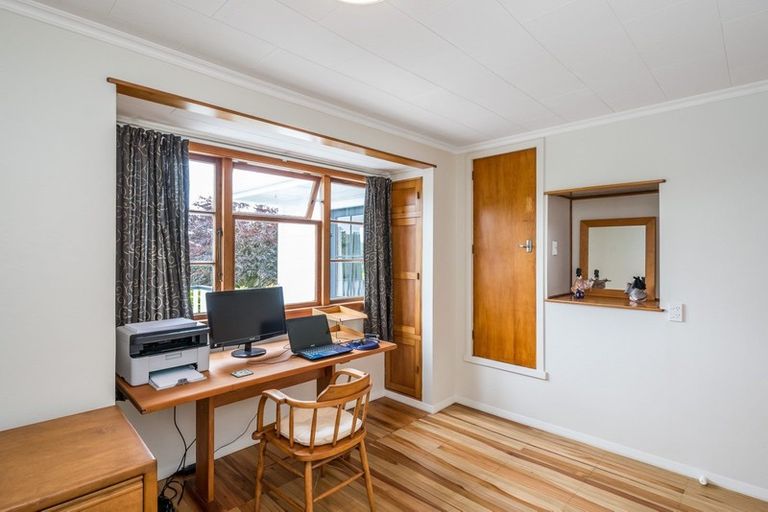 Photo of property in 4 Kereru Street, Waikanae, 5036