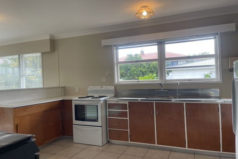 Photo of property in 384r Welcome Bay Road, Welcome Bay, Tauranga, 3175