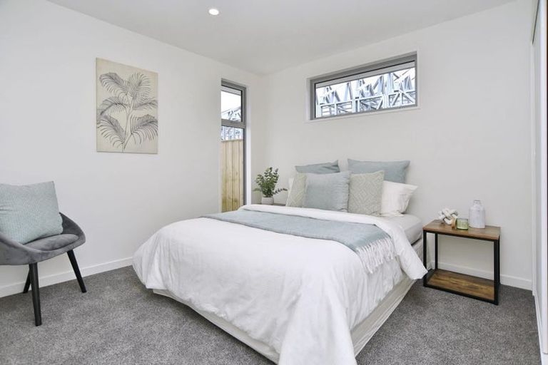 Photo of property in 18 Oakmill Drive, Casebrook, Christchurch, 8051