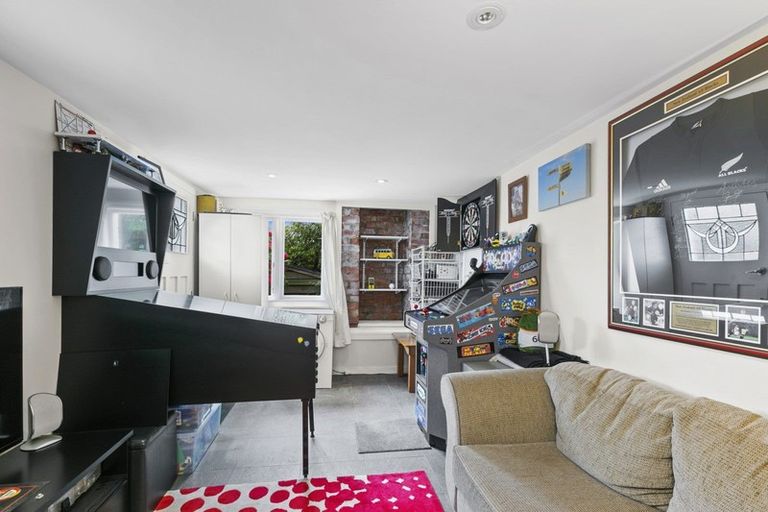 Photo of property in 31 Rangoon Street, Khandallah, Wellington, 6035