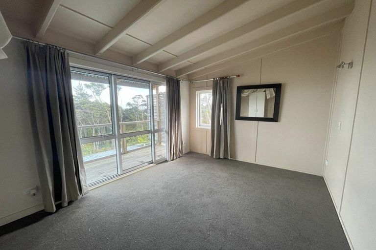 Photo of property in 140 Attwood Road, Paremoremo, Auckland, 0632