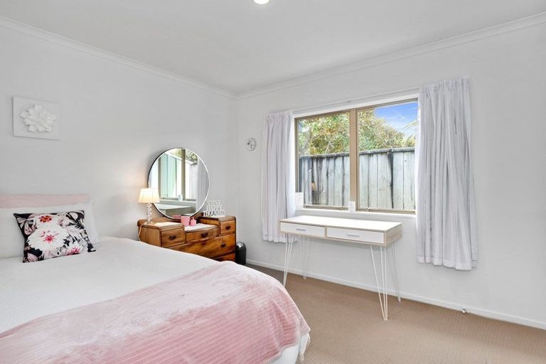 Photo of property in 18 Saint Clair Place, Papamoa Beach, Papamoa, 3118
