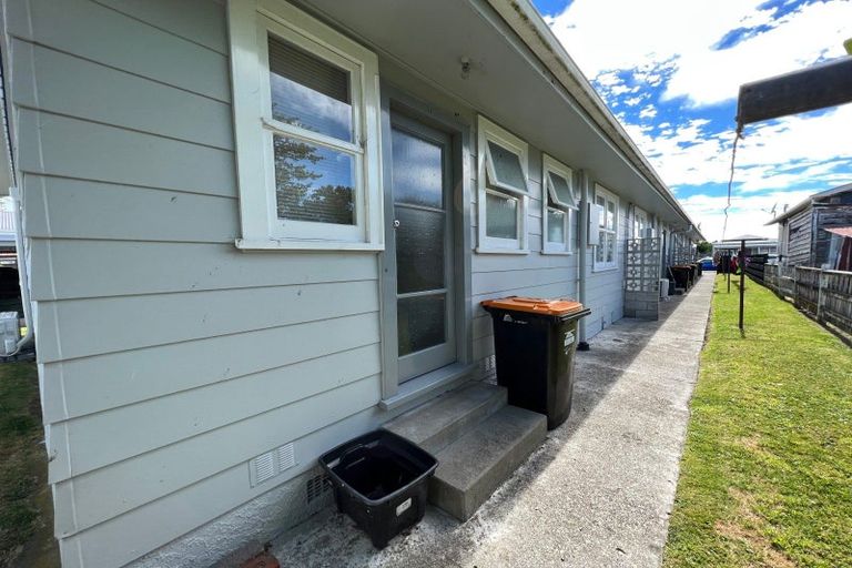 Photo of property in 4/100 Pitt Street, Palmerston North, 4410