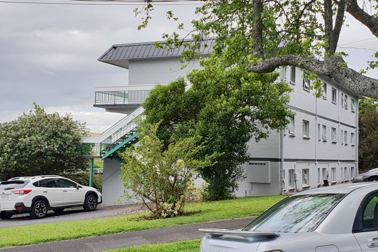 Photo of property in 2/4 Moana Street, Frankton, Hamilton, 3204