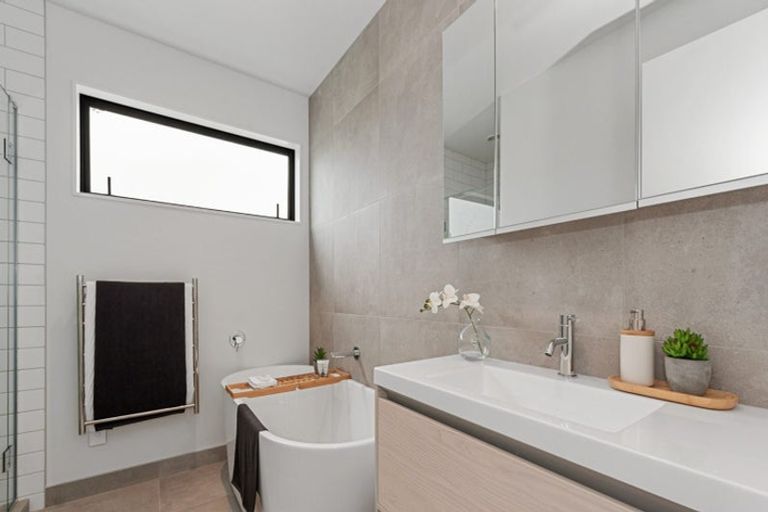Photo of property in 2u4 Manning Street, Hamilton Central, Hamilton, 3204