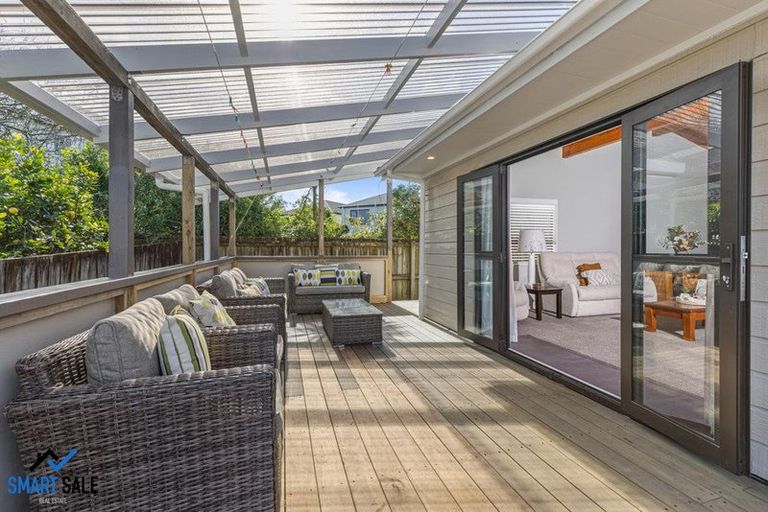 Photo of property in 19a Reid Road, New Lynn, Auckland, 0600