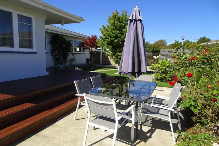 Photo of property in 9a Cornwall Road, Taradale, Napier, 4112