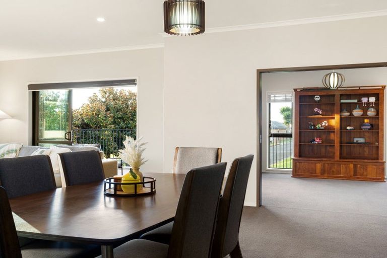 Photo of property in 22 Pointon Glade, Grandview Heights, Hamilton, 3200